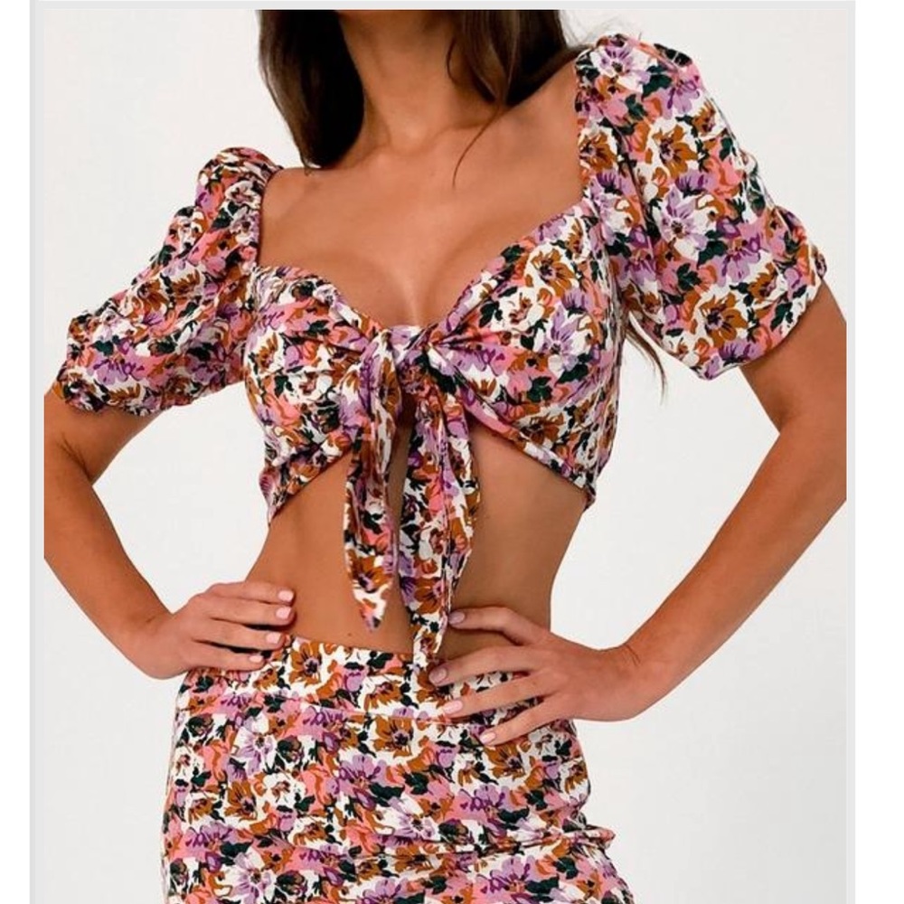 Crop top and pants set